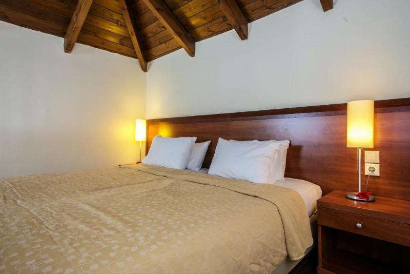 Adelais Hotel Тавронитис Экстерьер фото