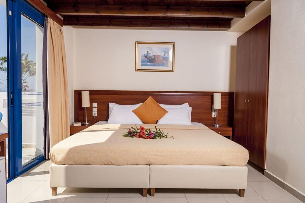 Adelais Hotel Тавронитис Экстерьер фото