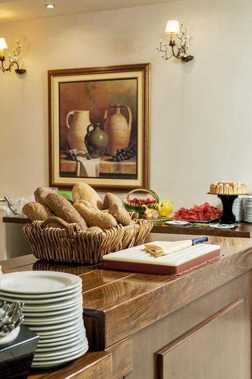 Adelais Hotel Тавронитис Экстерьер фото